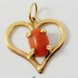 18 k solid gold Vintage estate cabochon-cut coral, vivid coloring, a statement.